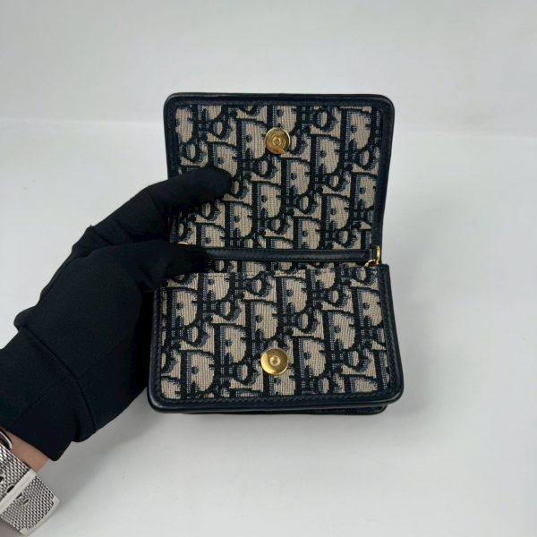 30 MONTAIGNE CROSSBODY BAG