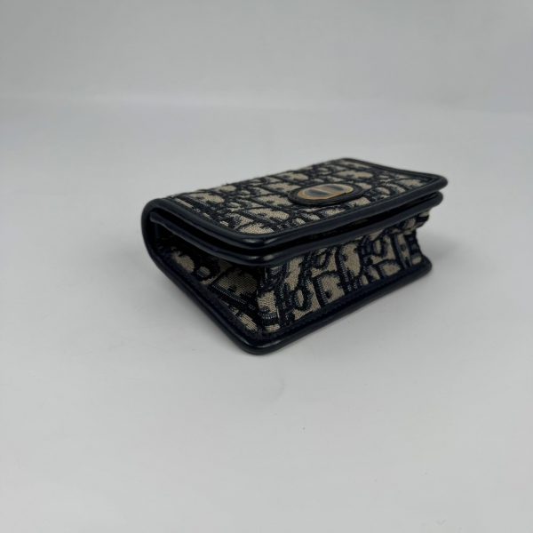 30 MONTAIGNE CROSSBODY BAG